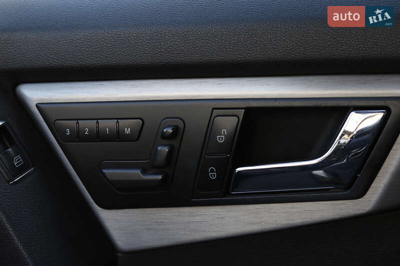 Позашляховик / Кросовер Mercedes-Benz GLK-Class 2010 в Львові фото 24 Позашляховик / Кросовер Mercedes-Benz GLK-Class 2010 в Львові