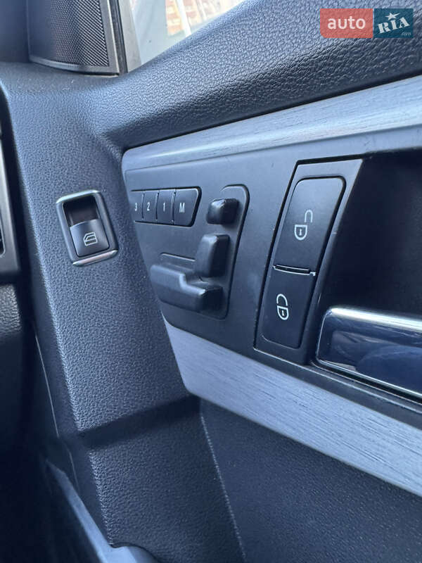 Позашляховик / Кросовер Mercedes-Benz GLK-Class 2010 в Львові фото 43 Позашляховик / Кросовер Mercedes-Benz GLK-Class 2010 в Львові