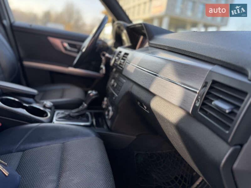 Позашляховик / Кросовер Mercedes-Benz GLK-Class 2010 в Львові фото 29 Позашляховик / Кросовер Mercedes-Benz GLK-Class 2010 в Львові