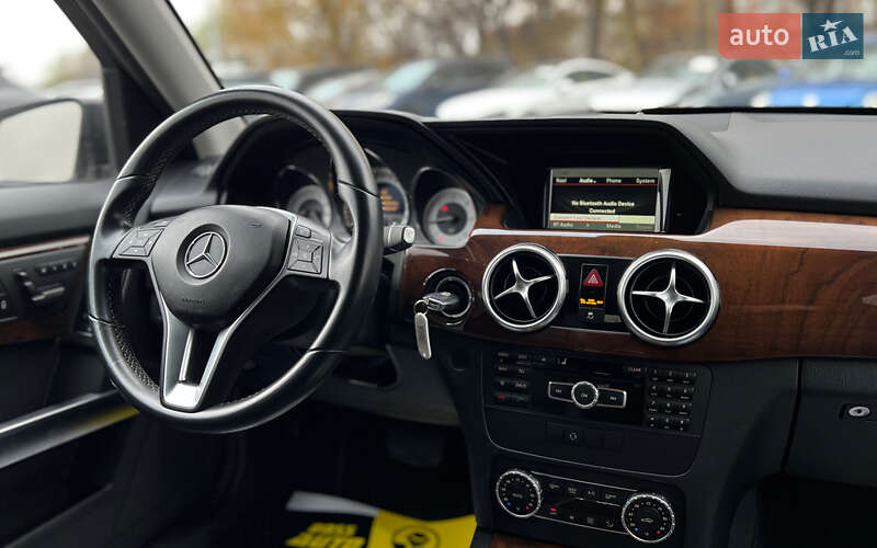 Позашляховик / Кросовер Mercedes-Benz GLK-Class 2015 в Львові фото 19 Позашляховик / Кросовер Mercedes-Benz GLK-Class 2015 в Львові