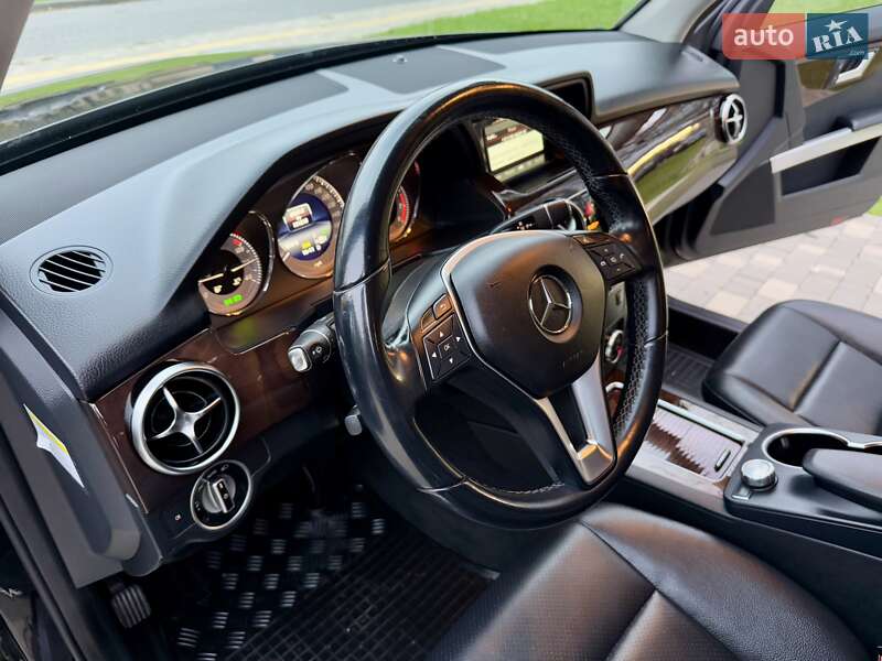 Позашляховик / Кросовер Mercedes-Benz GLK-Class 2013 в Одесі фото 37 Позашляховик / Кросовер Mercedes-Benz GLK-Class 2013 в Одесі