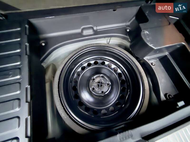 Позашляховик / Кросовер Mercedes-Benz GLK-Class 2013 в Одесі фото 77 Позашляховик / Кросовер Mercedes-Benz GLK-Class 2013 в Одесі