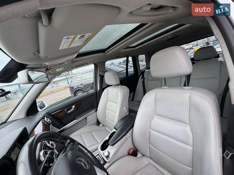 Внедорожник / Кроссовер Mercedes-Benz GLK-Class 2014 в Киеве