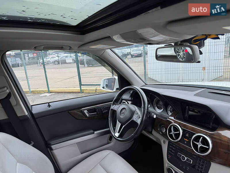 Внедорожник / Кроссовер Mercedes-Benz GLK-Class 2014 в Киеве