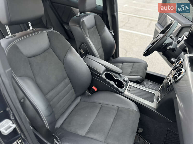 Внедорожник / Кроссовер Mercedes-Benz GLK-Class 2012 в Киеве