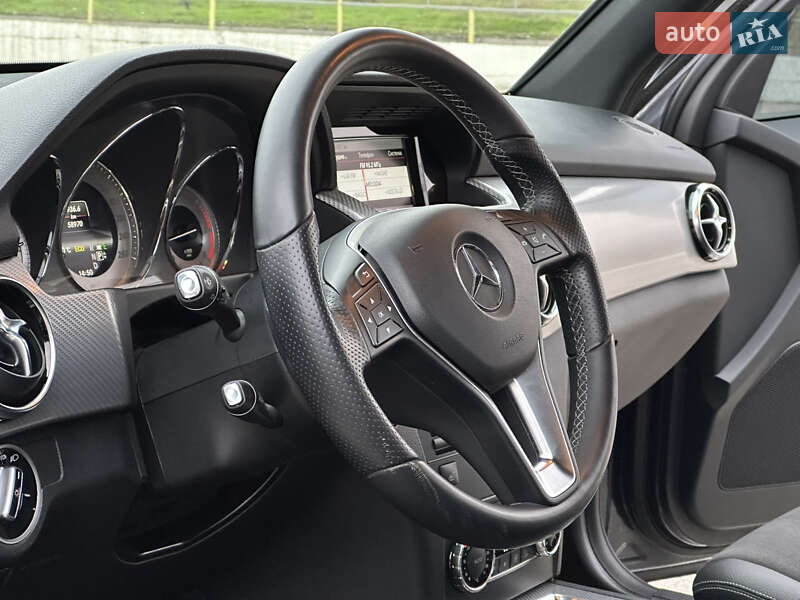 Внедорожник / Кроссовер Mercedes-Benz GLK-Class 2012 в Киеве