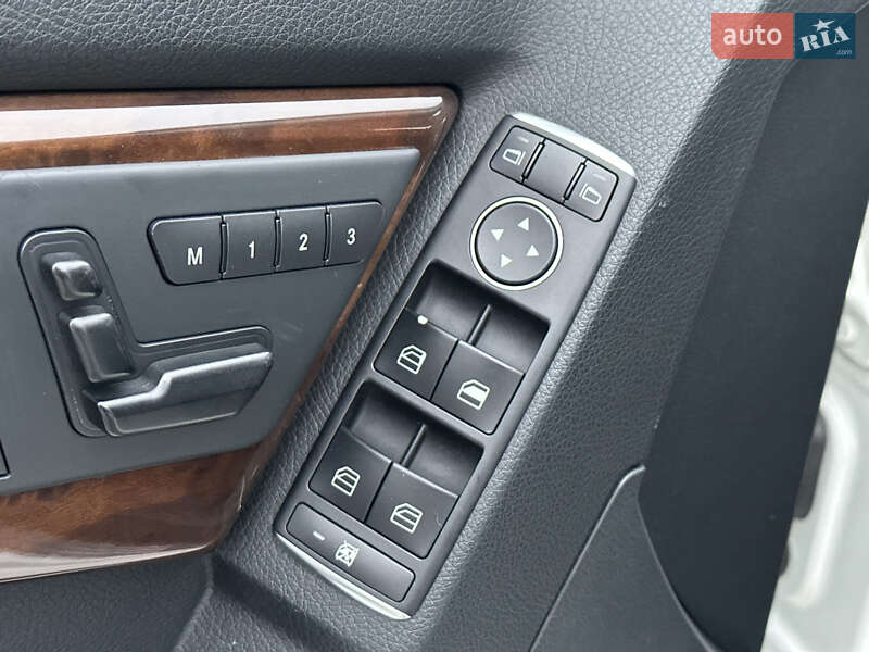 Позашляховик / Кросовер Mercedes-Benz GLK-Class 2014 в Одесі