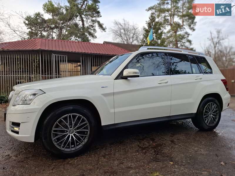 Внедорожник / Кроссовер Mercedes-Benz GLK-Class 2011 в Черкассах фото 2 Внедорожник / Кроссовер Mercedes-Benz GLK-Class 2011 в Черкассах