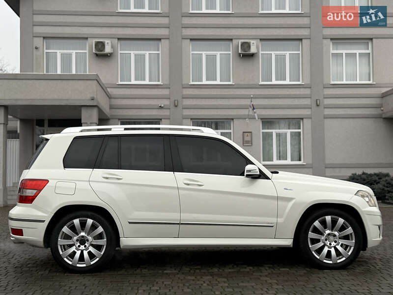 Внедорожник / Кроссовер Mercedes-Benz GLK-Class 2011 в Черновцах