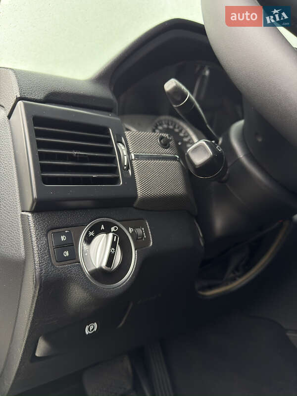 Внедорожник / Кроссовер Mercedes-Benz GLK-Class 2011 в Черновцах