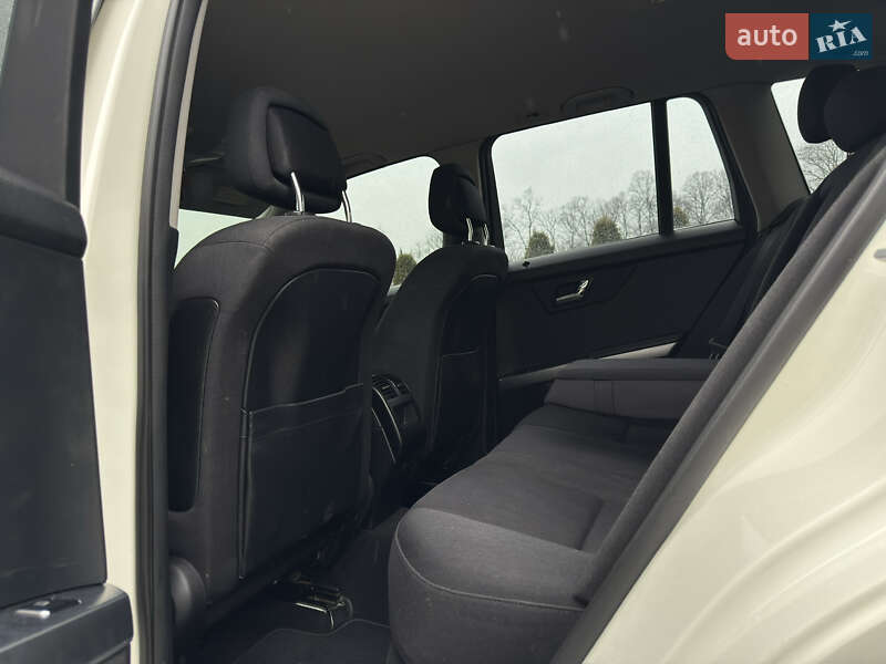 Внедорожник / Кроссовер Mercedes-Benz GLK-Class 2011 в Черновцах