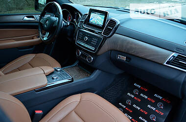 Позашляховик / Кросовер Mercedes-Benz GLS-Class 2016 в 