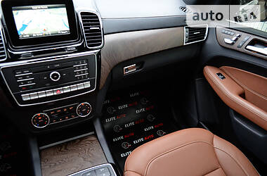 Позашляховик / Кросовер Mercedes-Benz GLS-Class 2016 в 