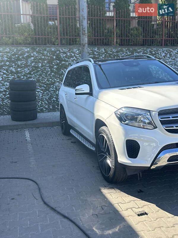 Позашляховик / Кросовер Mercedes-Benz GLS-Class 2017 в Вишневому