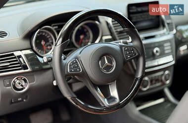 Позашляховик / Кросовер Mercedes-Benz GLS-Class 2019 в 