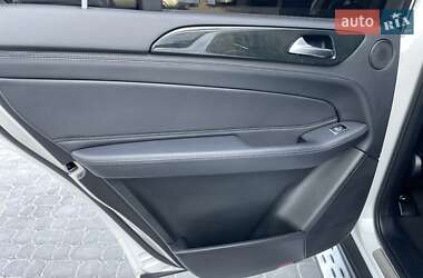 Позашляховик / Кросовер Mercedes-Benz GLS-Class 2016 в 