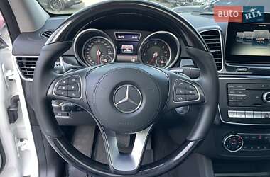 Позашляховик / Кросовер Mercedes-Benz GLS-Class 2016 в 