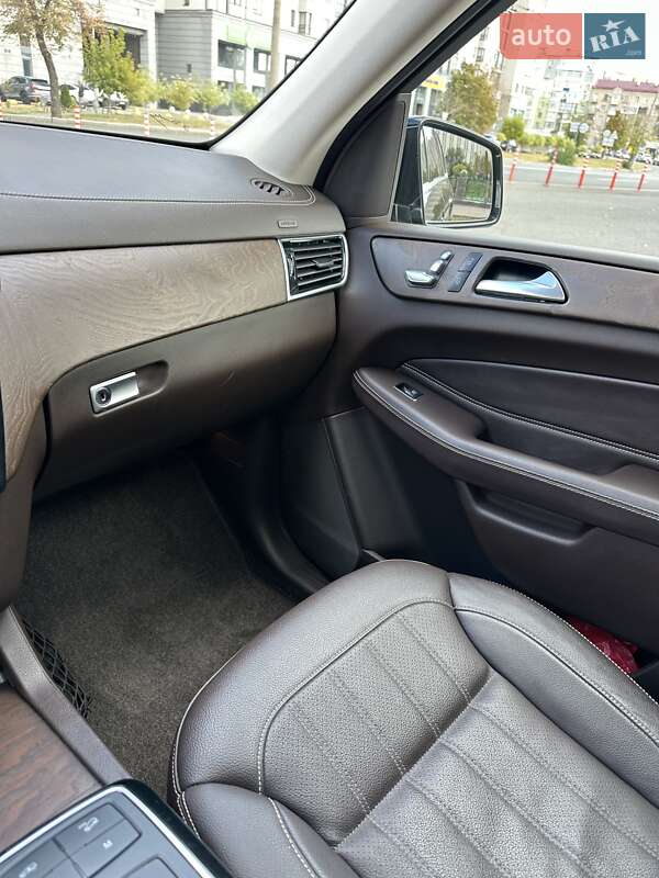 Внедорожник / Кроссовер Mercedes-Benz GLS-Class 2017 в Киеве фото 28 Внедорожник / Кроссовер Mercedes-Benz GLS-Class 2017 в Киеве