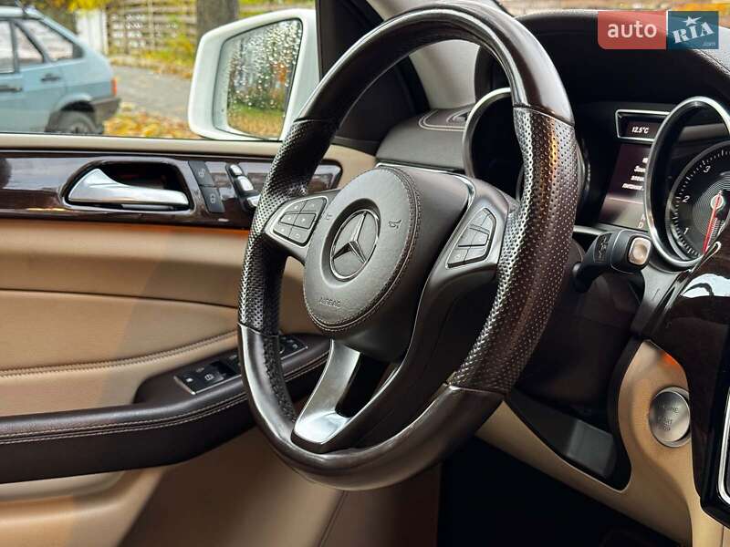 Внедорожник / Кроссовер Mercedes-Benz GLS-Class 2016 в Киеве фото 27 Внедорожник / Кроссовер Mercedes-Benz GLS-Class 2016 в Киеве