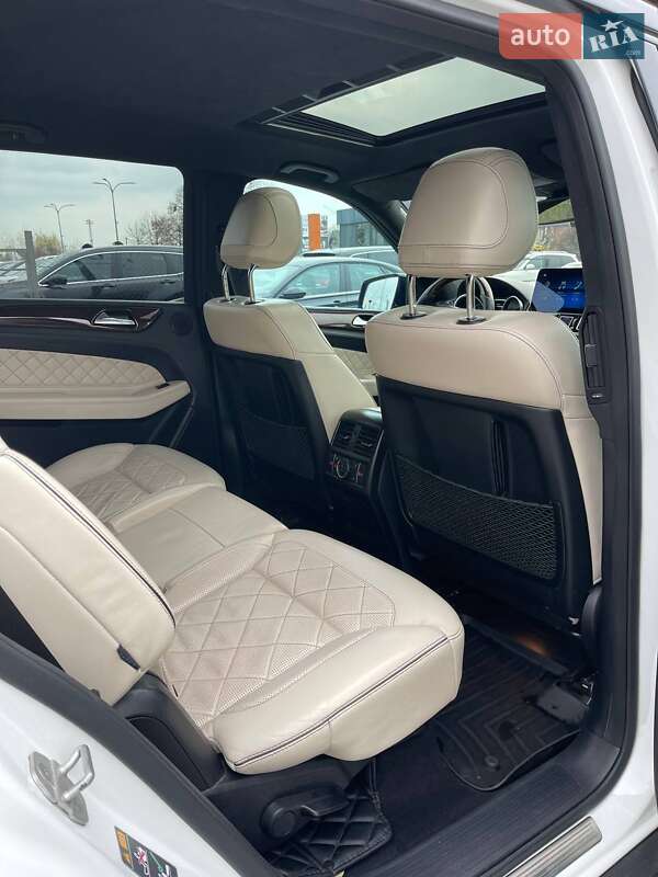 Внедорожник / Кроссовер Mercedes-Benz GLS-Class 2017 в Львове фото 59 Внедорожник / Кроссовер Mercedes-Benz GLS-Class 2017 в Львове