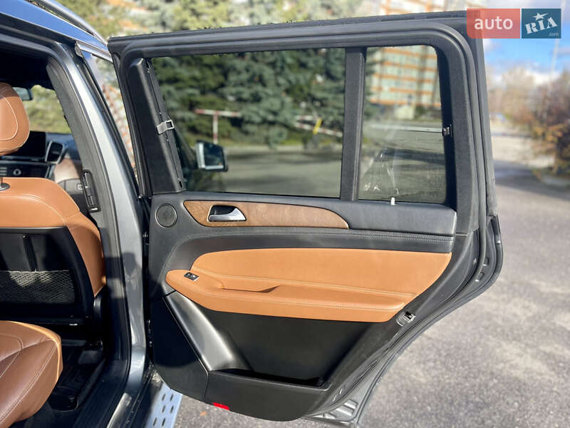 Внедорожник / Кроссовер Mercedes-Benz GLS-Class 2016 в Тернополе фото 8 Внедорожник / Кроссовер Mercedes-Benz GLS-Class 2016 в Тернополе