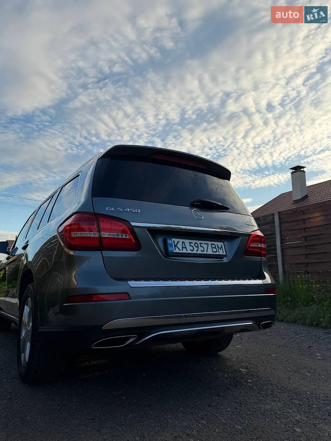 Mercedes-Benz GLS-Class 2017 VIN 4JGDF6EE5HA931442 фото оголошення 9 з 19