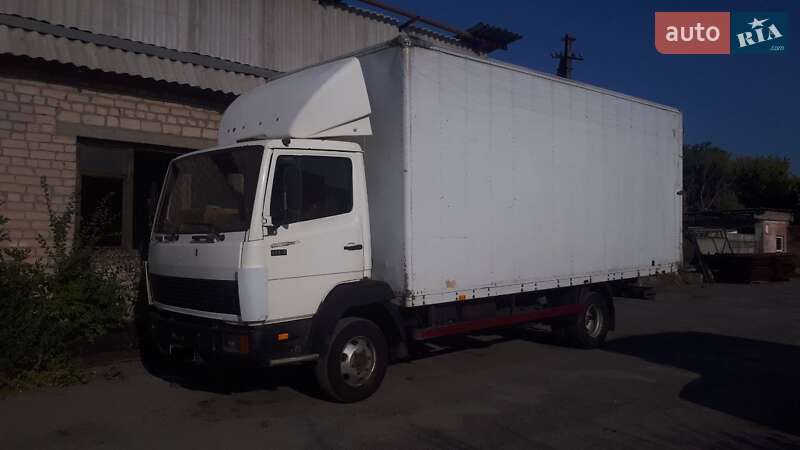 Грузовой фургон Mercedes-Benz LK-Series 1994 в 