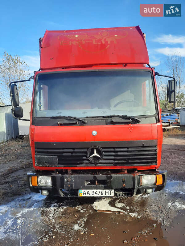 Mercedes-Benz LK-Series 1997 Mercedes-Benz LK-Series 1997