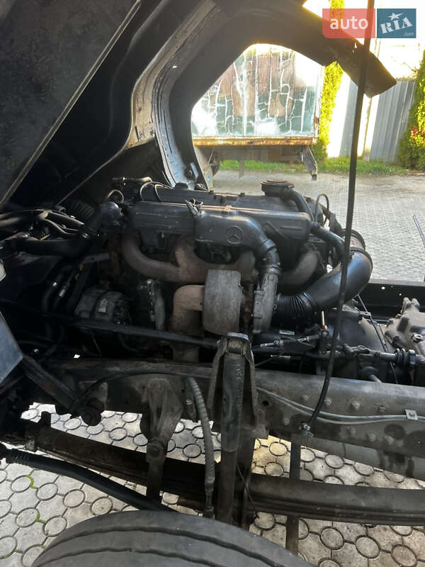 Грузовой фургон Mercedes-Benz LK-Series 1995 в Ужгороде