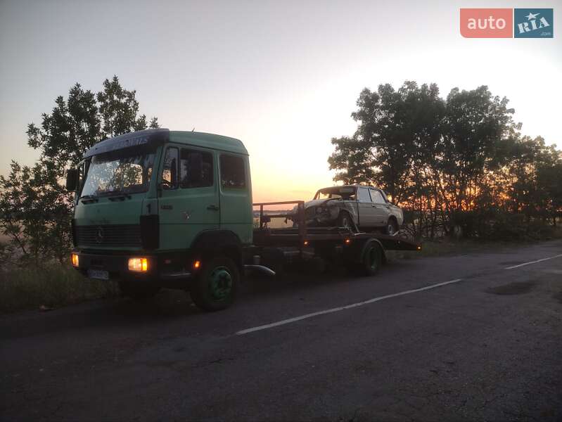 Эвакуатор Mercedes-Benz LN-Series 1994 в Одессе
