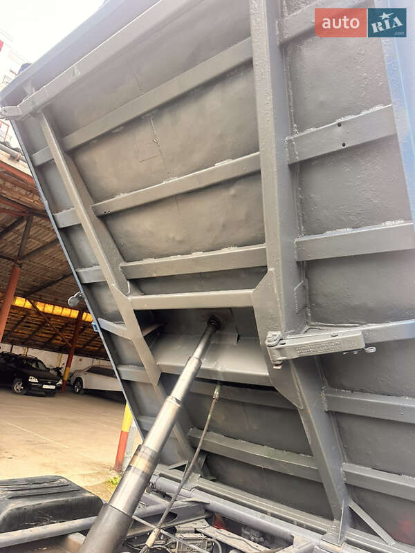 Самосвал Mercedes-Benz LN-Series 1998 в Ивано-Франковске