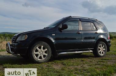 Внедорожник / Кроссовер Mercedes-Benz M-Class 2000 в 