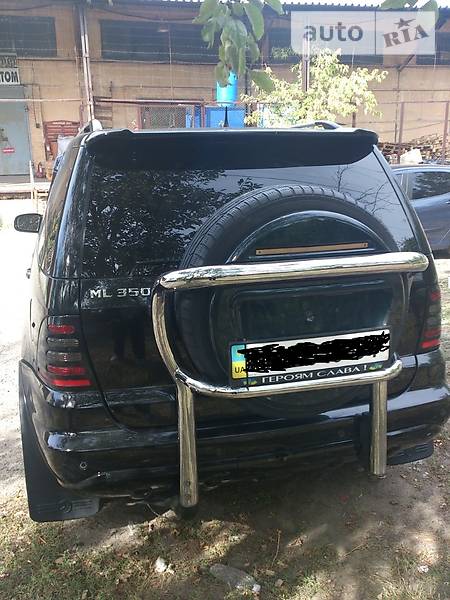 Позашляховик / Кросовер Mercedes-Benz M-Class 2004 в Києві