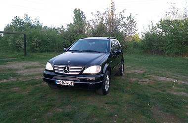 Внедорожник / Кроссовер Mercedes-Benz M-Class 2000 в Черновцах