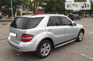 Внедорожник / Кроссовер Mercedes-Benz M-Class 2006 в Ивано-Франковске