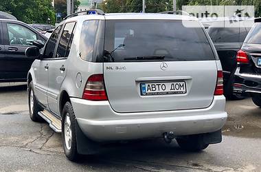 Внедорожник / Кроссовер Mercedes-Benz M-Class 2000 в Киеве