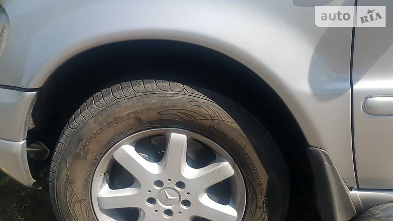 Позашляховик / Кросовер Mercedes-Benz M-Class 2000 в Києві