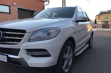 Внедорожник / Кроссовер Mercedes-Benz M-Class 2011 в Киеве