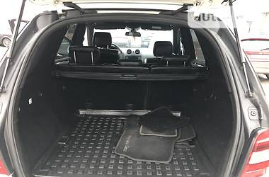 Позашляховик / Кросовер Mercedes-Benz M-Class 2008 в 