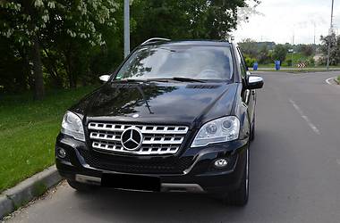 Позашляховик / Кросовер Mercedes-Benz M-Class 2009 в 