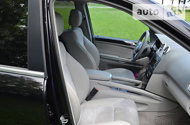 Позашляховик / Кросовер Mercedes-Benz M-Class 2009 в 