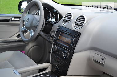 Позашляховик / Кросовер Mercedes-Benz M-Class 2009 в 