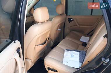 Внедорожник / Кроссовер Mercedes-Benz M-Class 2002 в 
