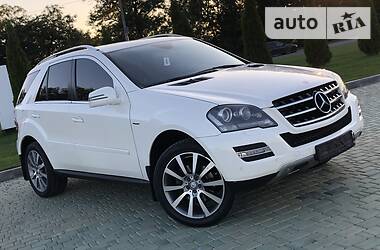 Внедорожник / Кроссовер Mercedes-Benz M-Class 2011 в Одессе