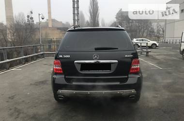 Позашляховик / Кросовер Mercedes-Benz M-Class 2008 в 