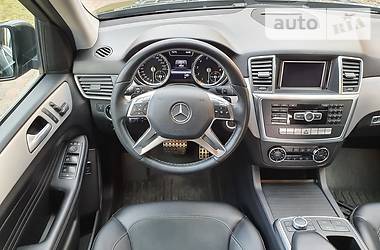 Внедорожник / Кроссовер Mercedes-Benz M-Class 2012 в 