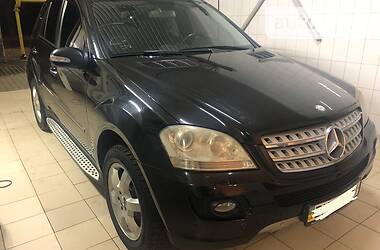 Позашляховик / Кросовер Mercedes-Benz M-Class 2007 в 