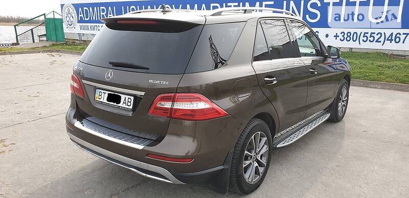 Позашляховик / Кросовер Mercedes-Benz M-Class 2013 в Херсоні фото 17 Позашляховик / Кросовер Mercedes-Benz M-Class 2013 в Херсоні