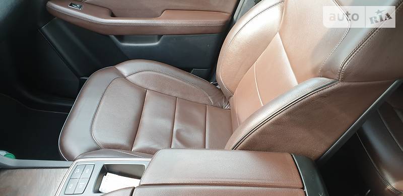 Позашляховик / Кросовер Mercedes-Benz M-Class 2013 в Херсоні фото 23 Позашляховик / Кросовер Mercedes-Benz M-Class 2013 в Херсоні