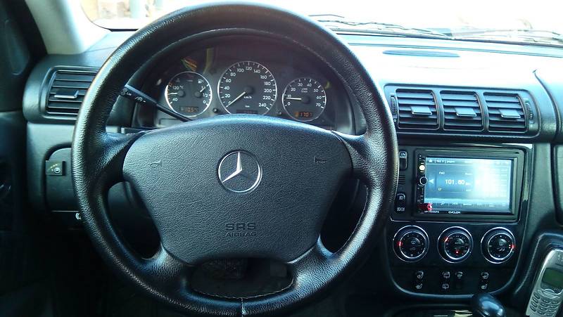 Позашляховик / Кросовер Mercedes-Benz M-Class 2003 в Ужгороді